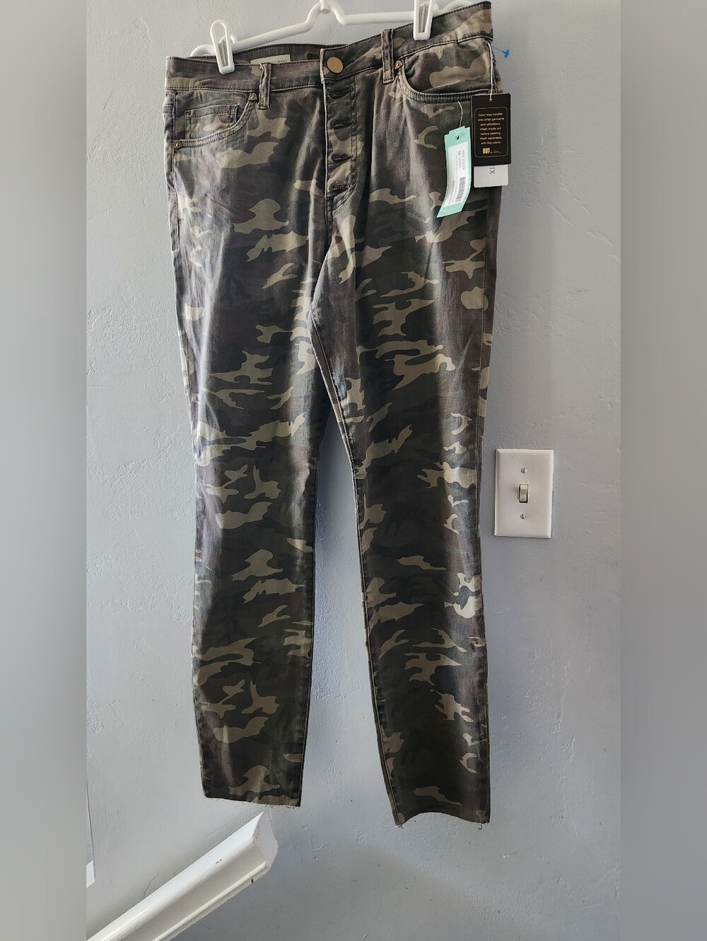 🆕️Kut From The Kloth Size 10 Camo High Rise Ankle Skinny Stitch Exclusive